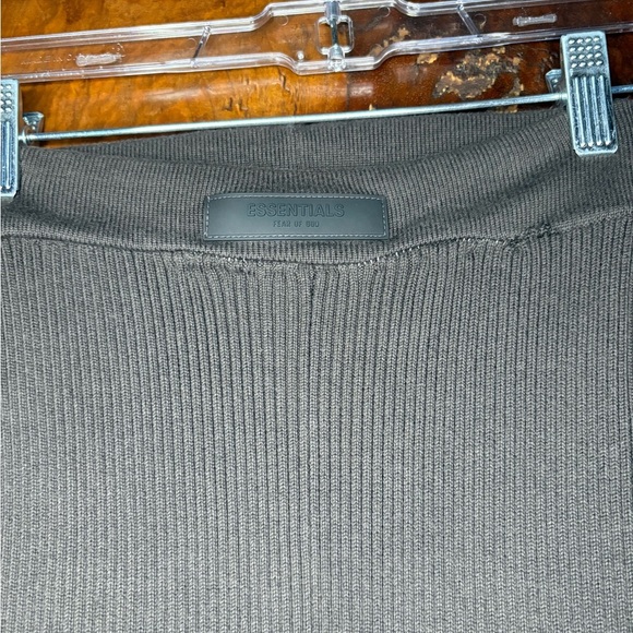 Essentials Fear of God- Brown Ribbed Knit Leggings. Size XS - Picture 7 of 9